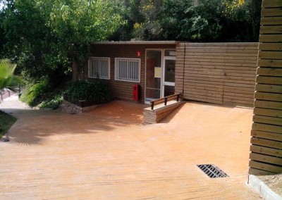 Exterior concrete ramp